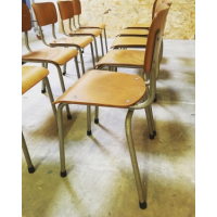 Vintage schoolstoeltjes nr 22